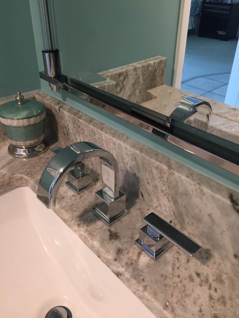 bathroom-faucet-bourgoing-construction