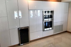 Kitchen-Belleair-Modern-Design-white-shelves