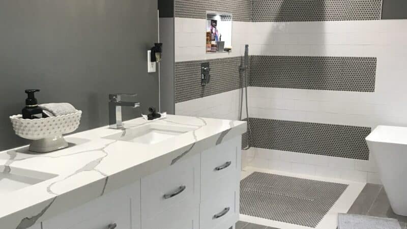 Master Bathroom with Simplicity